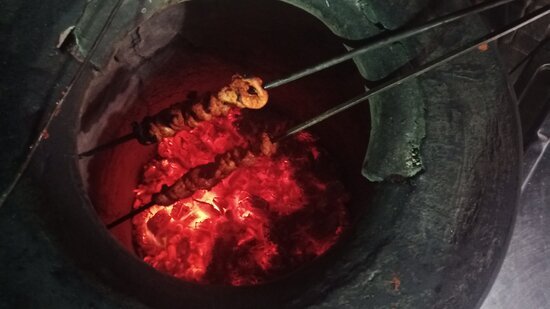 لا تدع إفطارك يمر دون وجبة شواء من مطعم باربكيو في الكويت! 66068773